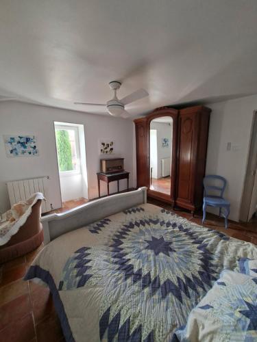 Gallery image of Maison de village authentique in Octon