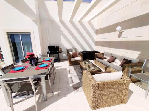 Sol Mar Penthouse by Da Costa