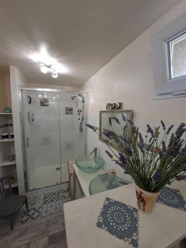 Gallery image of Maison de village authentique in Octon
