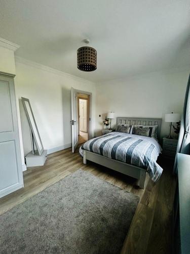 Una cama o camas en una habitación de Connemara Ocean Escape