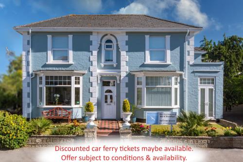 a model of a blue house at The Richmond Bed and Breakfast - Adults only in Shanklin