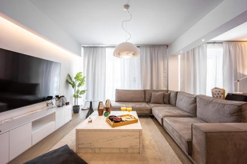 Luxury 3-bedroom Apartment Athens Nea Smirni