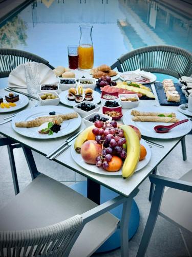 Mad på hotellet eller i nærheden