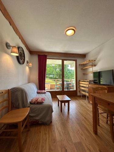 Puy Saint Vincent Le Hameau des Écrins agréable appartement 30m2, de 4 à 6 couchages