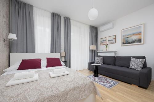 Fabulous Studio close to Paley and Medicover with courtyard view