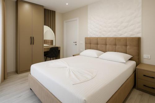 Afbeelding uit fotogalerij van Eron Villas Velipoje in Velipojë