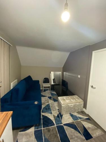 Istumisnurk majutusasutuses Private Double Bed with Super Fast WiFi Shared Space