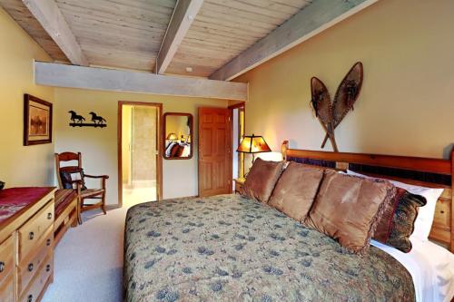 Timberline Condominiums 2 Bedroom Deluxe Unit A1D photo 2