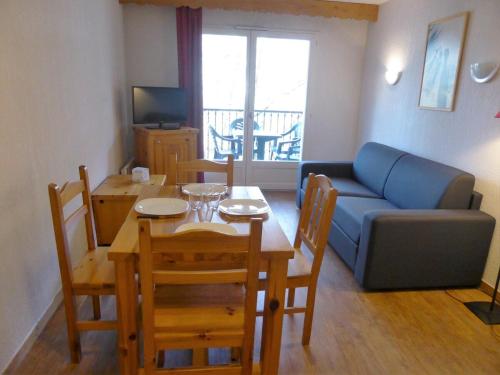 Grand Panorama 1 bedroom - sleeps 4, Parking, Pool, Next to Ski Lift