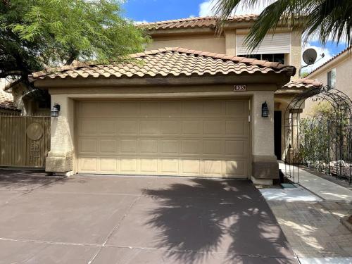 Gallery image of Big 4 Bedroom Property with a Pool in Las Vegas