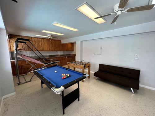 Gallery image of Big 4 Bedroom Property with a Pool in Las Vegas
