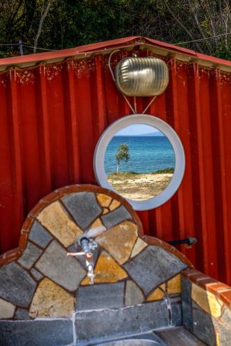 Foto dalla galleria di Sarakina Caravans by the sea a Elaiokhórion