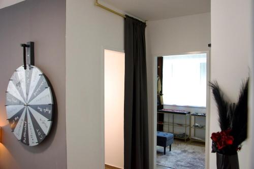 RK Private Residenceにあるテレビまたはエンターテインメントセンター