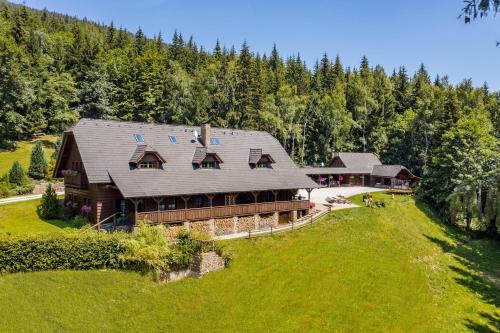 Príroda v okolí horskej chaty