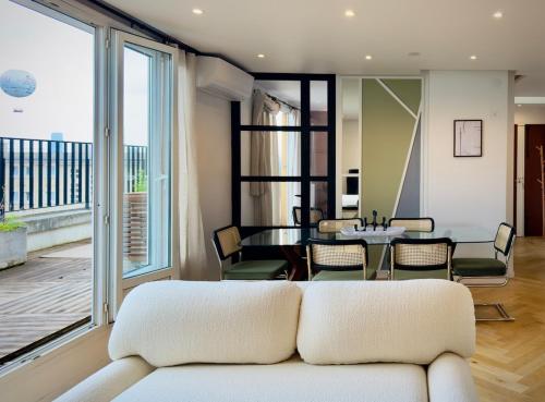 Cocoon 6p, Terrace with Eiffel Tower & Seine View