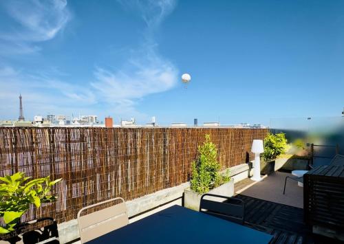 Cocoon 6p, Terrace with Eiffel Tower & Seine View