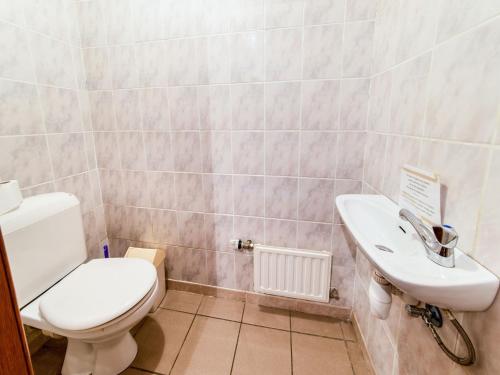 Φωτογραφία από το άλμπουμ του Charming Farmhouse in Brisy, cleaning included σε Brisy