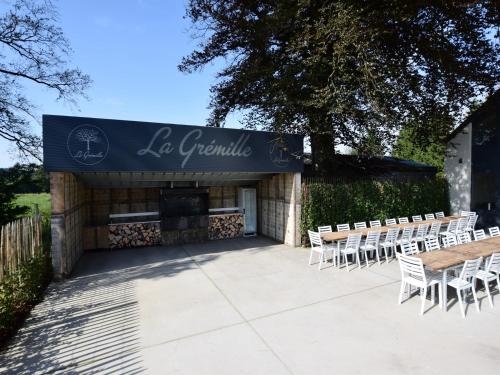 Gallery image of Group Retreat with Spa, cleaning included in Sainte-Cécile