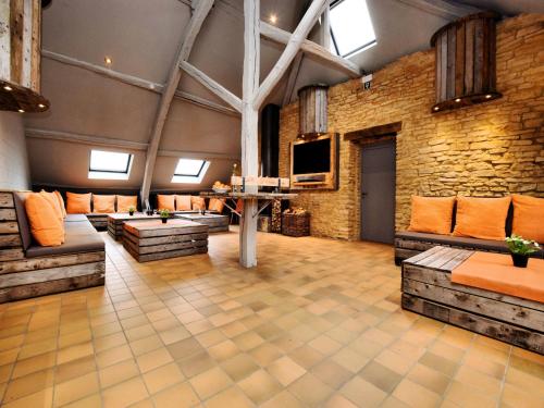 Gallery image of Group Retreat with Spa, cleaning included in Sainte-Cécile
