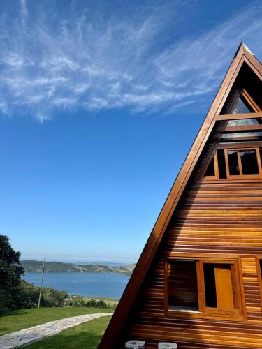 Landskap semula jadi dekat dengan chalet