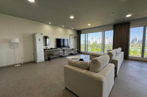 Гостиная зона в Centum Hotel Mokpo Namak branch