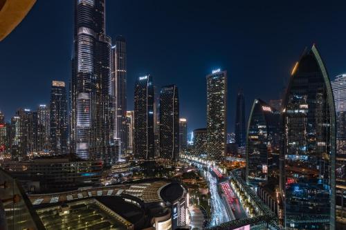 Panoramic Burj Khalifa Views - Modern & Comfy Gem
