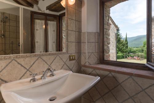 Koupelna v ubytování Agriturismo Colli di Travale