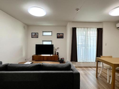 Spacious 3-story house with 4 bedrooms!