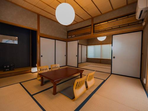 Mesa de billar en 出雲日和