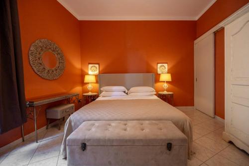 Un ou plusieurs lits dans un hébergement de l'établissement Panorama Suites Noto - Adults Only