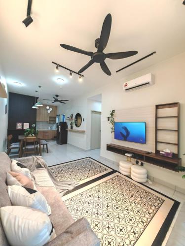 TV a/nebo společenská místnost v ubytování Ostia New Designer Spacious 4 BR w Netflix & Wifi