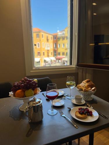 Feeling Venice Apartment photo 13