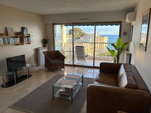 Appartement vue & front de mer, piscines, 55M2 2Pièces