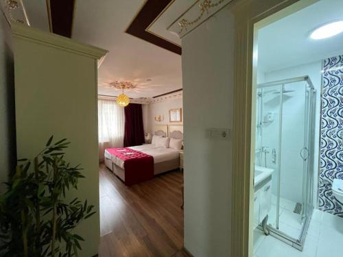 Koupelna v ubytování Le Safran Suite Hotel