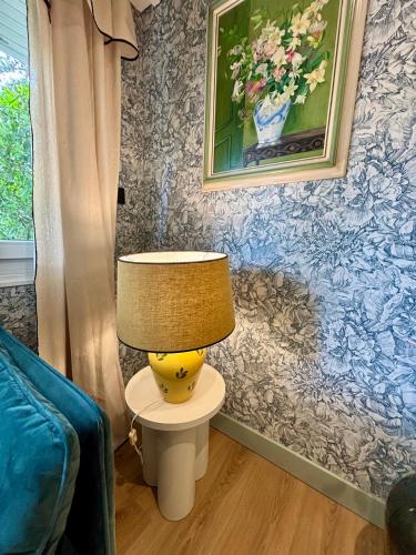 Photo de la galerie de l'établissement Charme !Appartement plein centre plage à pieds Parking, à Larmor-Plage