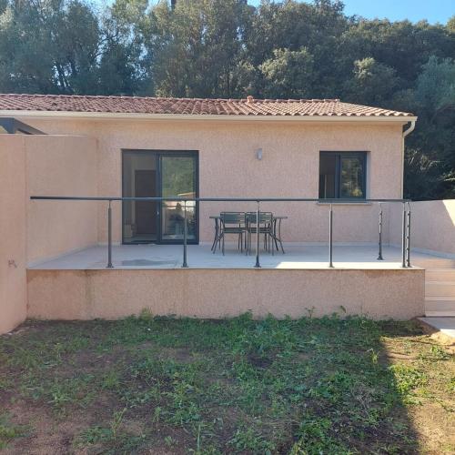 Clos Jeannette Villa près de la plage de Pinarelle et des piscines naturelles du Cavu