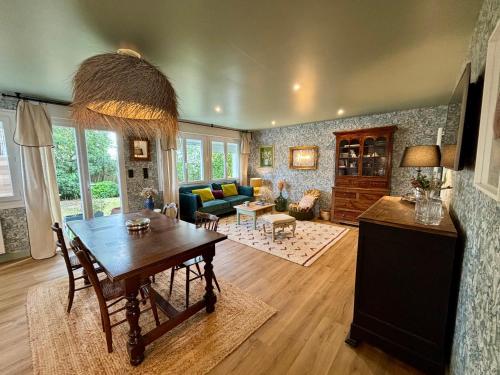 Posezení v ubytování Charme !Appartement plein centre plage à pieds Parking