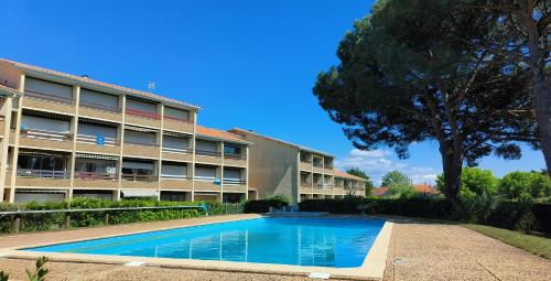 L'Ostréa T2 avec piscine et parking face plage