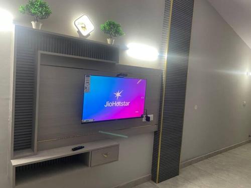 TV a/nebo společenská místnost v ubytování GardenView Hotel and Resort