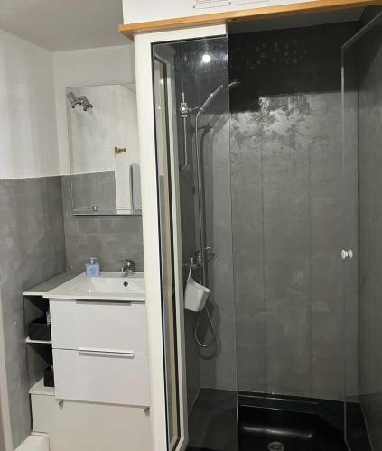 Koupelna v ubytování Le refuge