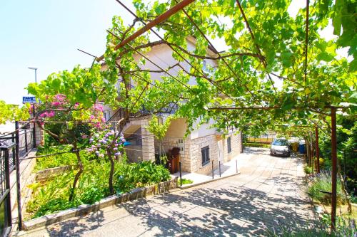 Apartments Viktorija 1828