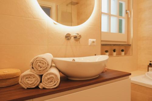 Ванная комната в New Home Wisteria - Jacuzzi exclusive use