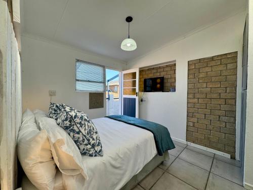 Katil atau katil-katil dalam bilik di Garden Route Self-Catering