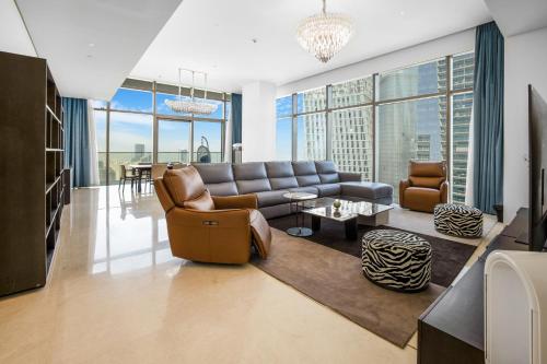 Marina Gate 2 Penthouse Iconic Views