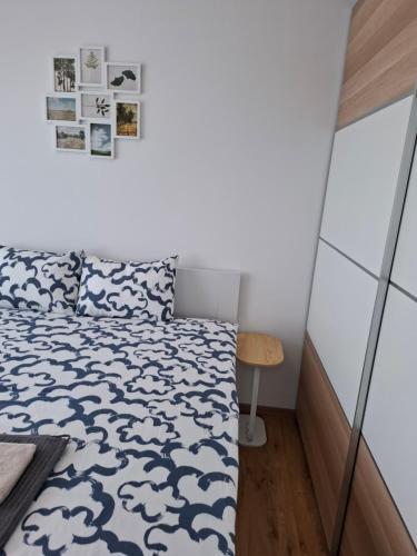 Postel nebo postele na pokoji v ubytování 3 JABLANE apartmaji
