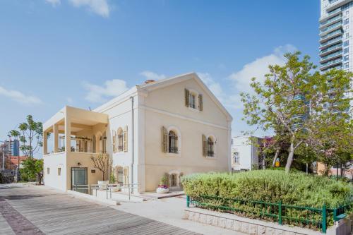 Το κτήριο όπου στεγάζεται  το ξενοδοχείο