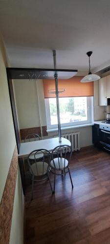 Η κουζίνα ή μικρή κουζίνα στο Apartamentai The 56 Spot