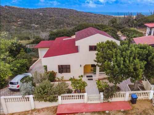 Country Hill Villa with Stunning Views