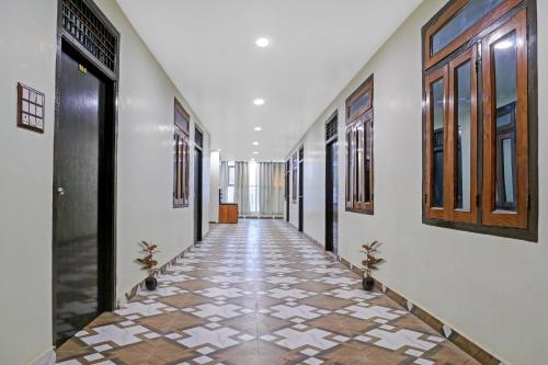 Fotografie z fotogalerie ubytování Hotel O Atharv Palace v destinaci Prayagraj