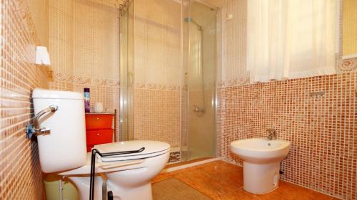 R-1835 APARTAMENTO LAS OLAS